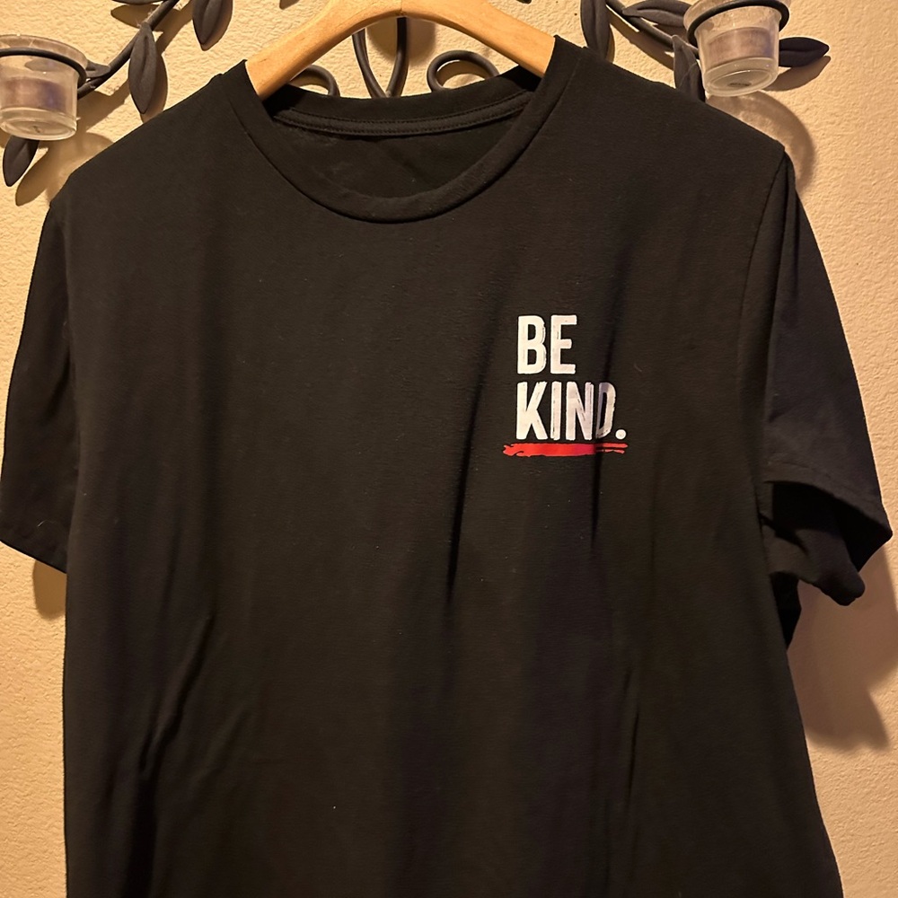 Black 'Be Kind' Short Sleeve Tee